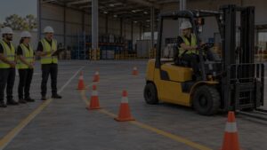curso-de-instrutor-de-segurança-em-operações-com-empilhadeiras